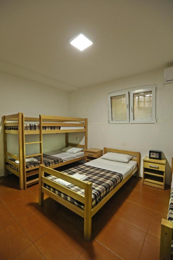 Hostel 42 Üsküp Dış mekan fotoğraf