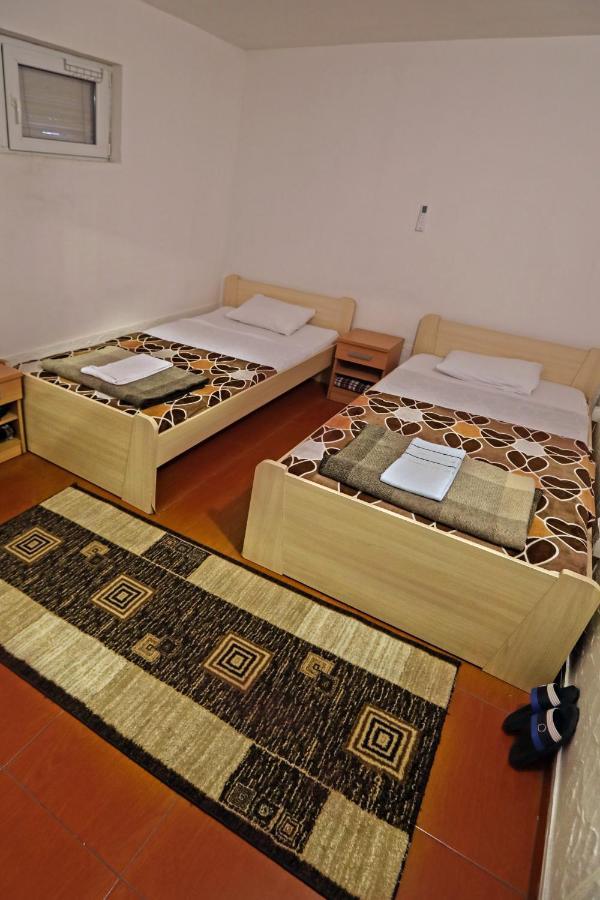 Hostel 42 Üsküp Dış mekan fotoğraf